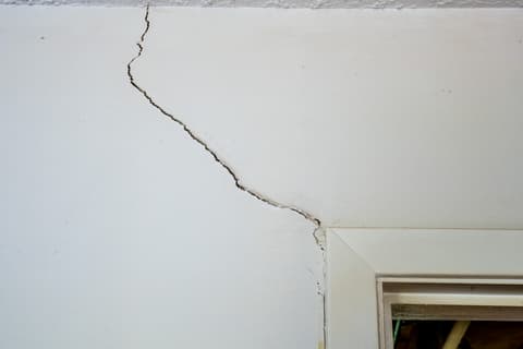Diagonal Cracks at a Quality Foundation Repair Austin inspection